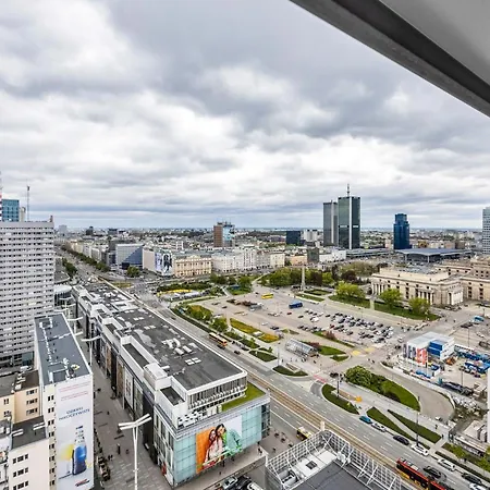 23rd Floor 3br With Views Of