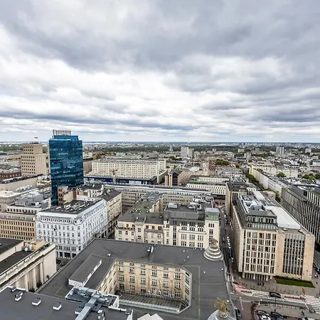 23rd Floor 3br With Views Of