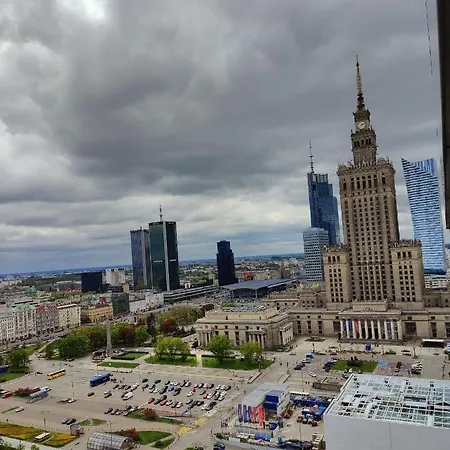 23rd Floor 3br With Views Of Varşova